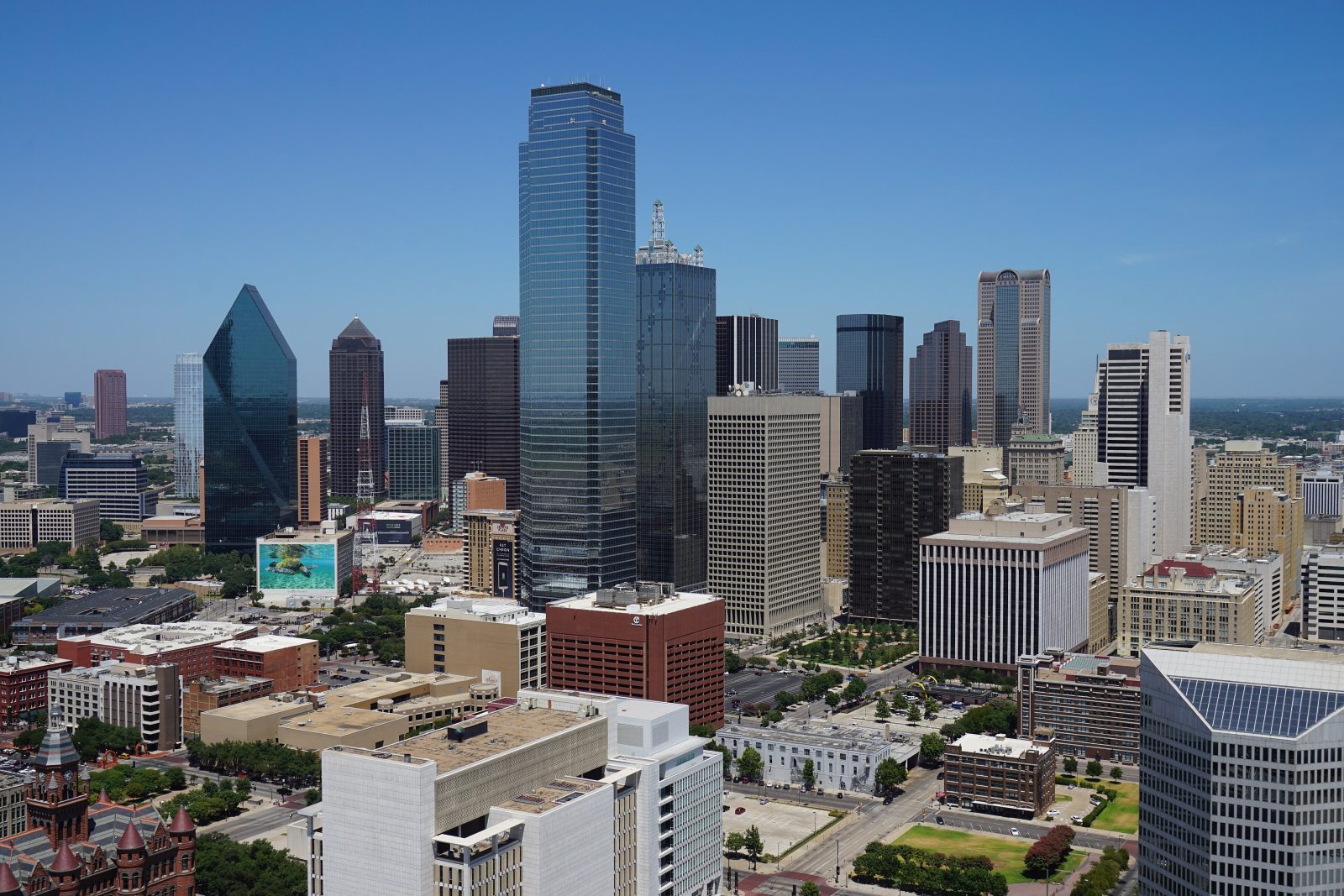 Custom apparel printing in Dallas